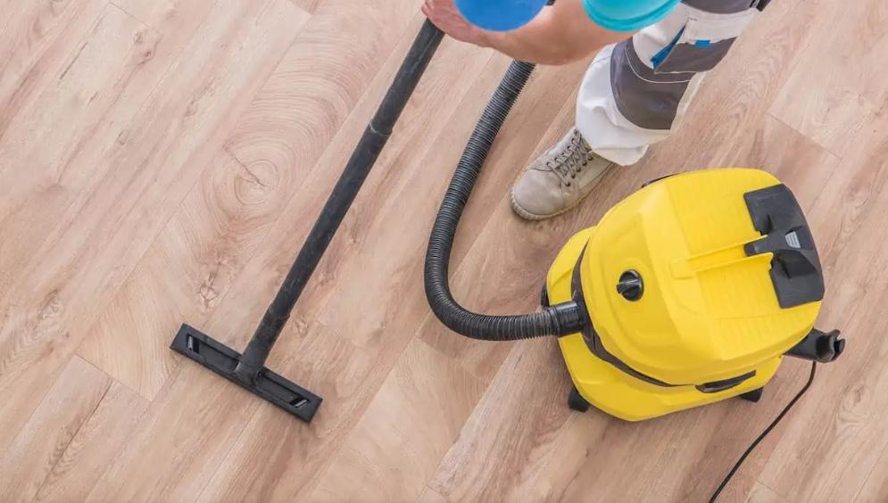 Kann man Holzfußböden saugen? Expertenmeinungen